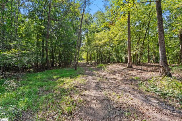 388 Mountain Creek Road, Honea Path, SC 29654