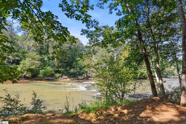 388 Mountain Creek Road, Honea Path, SC 29654