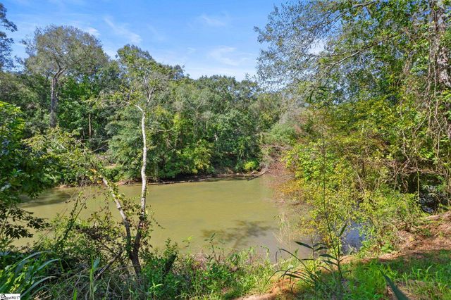 388 Mountain Creek Road, Honea Path, SC 29654