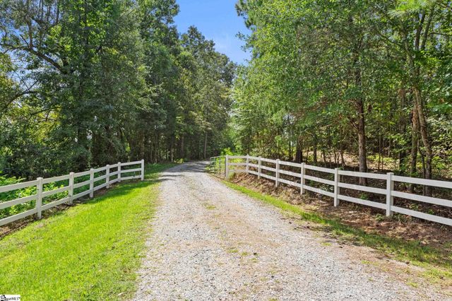 388 Mountain Creek Road, Honea Path, SC 29654