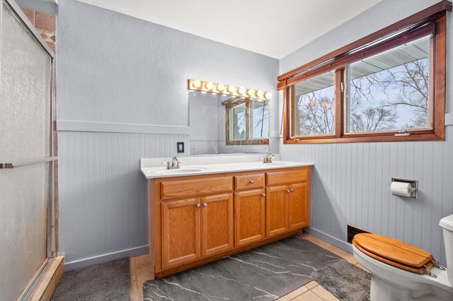 1020 Roberts Road SW, Hutchinson, MN 55350