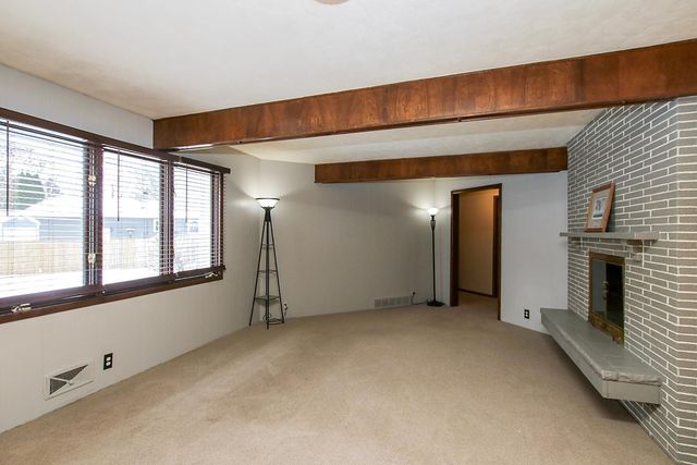 1020 Roberts Road SW, Hutchinson, MN 55350