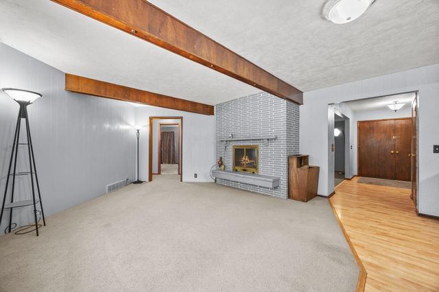 1020 Roberts Road SW, Hutchinson, MN 55350