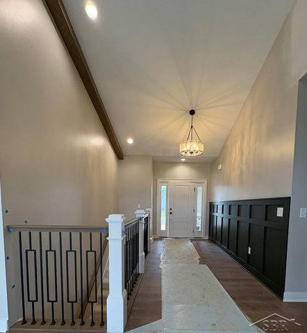 192 Queens Creek Drive, Frankenmuth, MI 48734