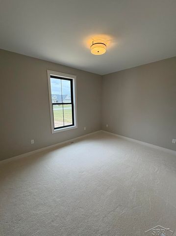 192 Queens Creek Drive, Frankenmuth, MI 48734