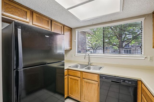 13355 Water Oak LN B, Austin, TX 78729