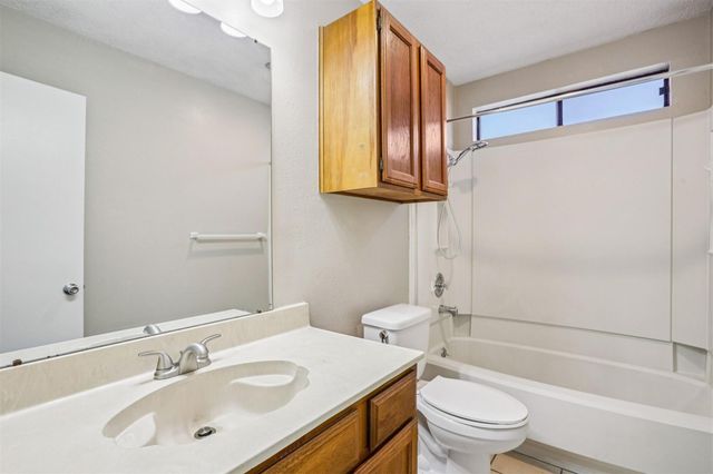 13355 Water Oak LN B, Austin, TX 78729