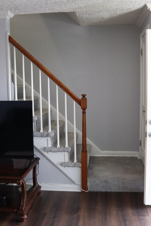 Image 5 of property listing at 1328 CEDARCROFT RD, Baltimore, MD 21239