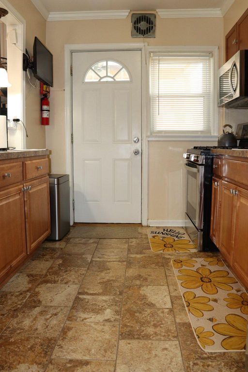 Image 9 of property listing at 1328 CEDARCROFT RD, Baltimore, MD 21239
