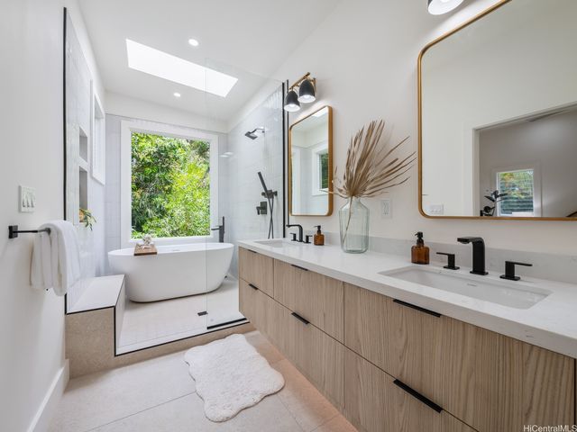 223 Lanipo Drive, Kailua, HI 96734