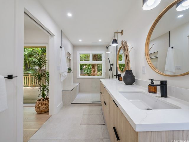 223 Lanipo Drive, Kailua, HI 96734