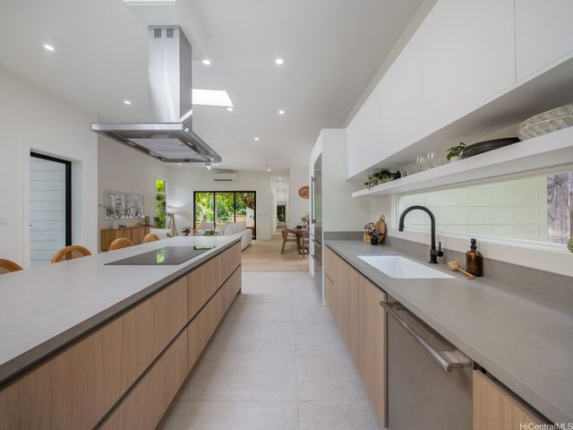 223 Lanipo Drive, Kailua, HI 96734