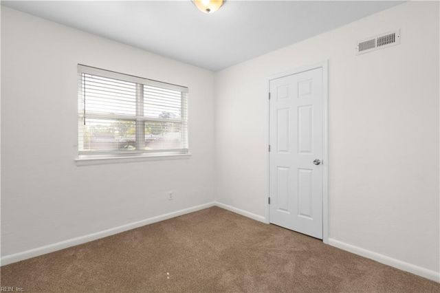 253 Waverly Dr, Virginia Beach, VA 23452