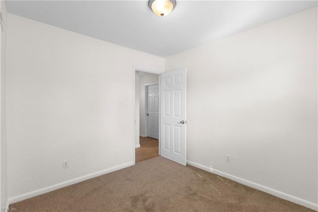 253 Waverly Dr, Virginia Beach, VA 23452