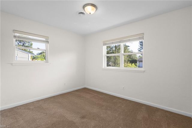 253 Waverly Dr, Virginia Beach, VA 23452