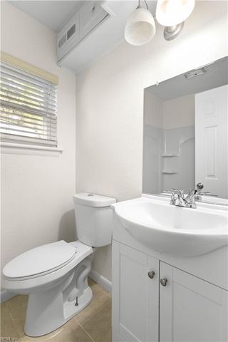 253 Waverly Dr, Virginia Beach, VA 23452