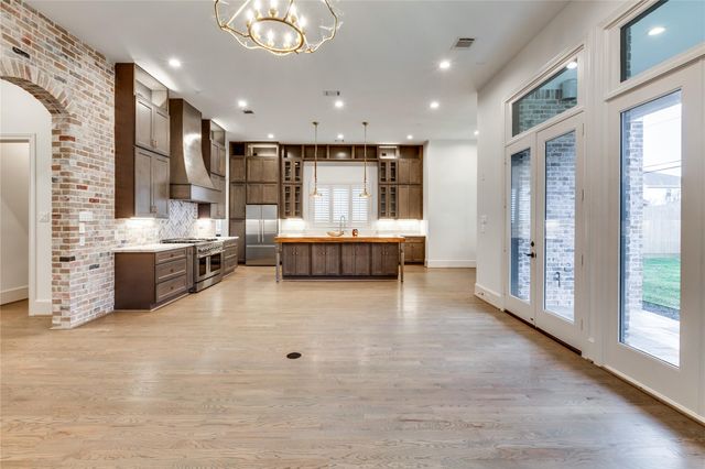 3302 Elmridge Street, Houston, TX 77025