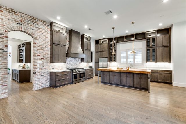 3302 Elmridge Street, Houston, TX 77025