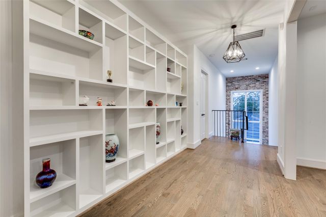 3302 Elmridge Street, Houston, TX 77025