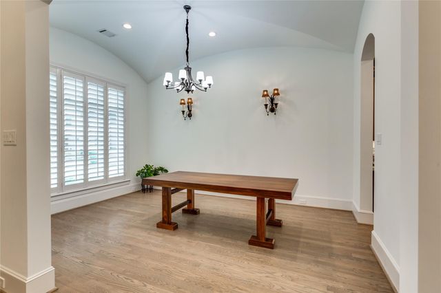 3302 Elmridge Street, Houston, TX 77025