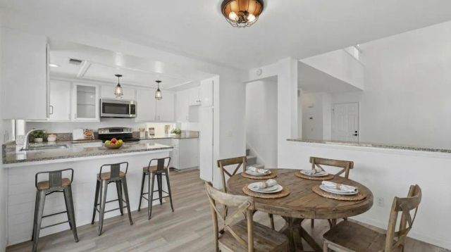 1692 Harbor Dr, Vista, CA 92081