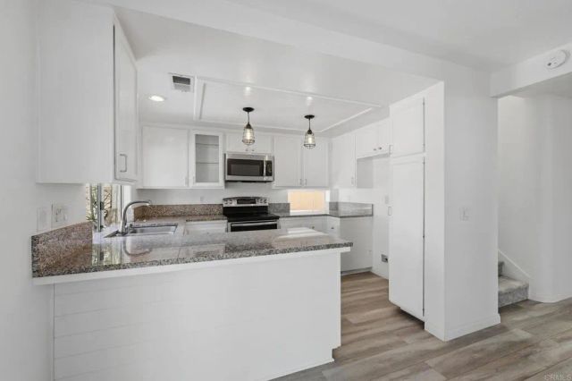 1692 Harbor Dr, Vista, CA 92081