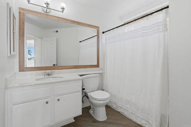 1692 Harbor Dr, Vista, CA 92081