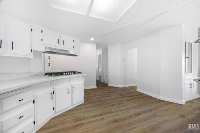 92 Cinnamon Lane, Bakersfield, CA 93308