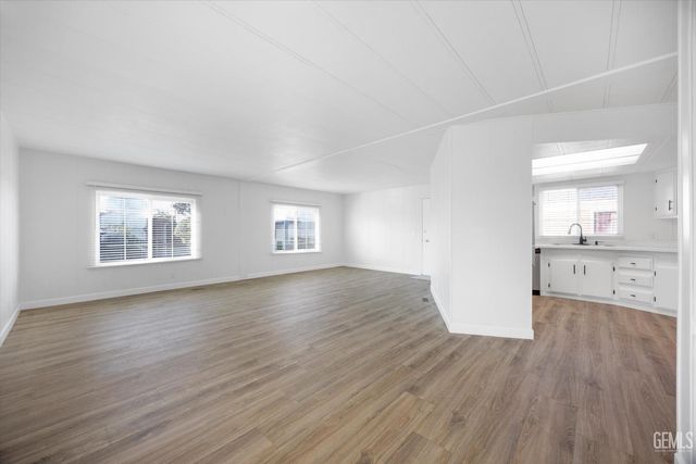 92 Cinnamon Lane, Bakersfield, CA 93308