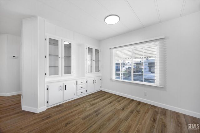 92 Cinnamon Lane, Bakersfield, CA 93308