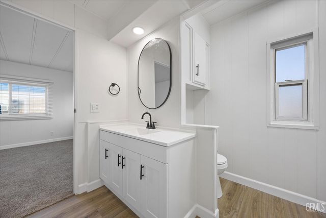 92 Cinnamon Lane, Bakersfield, CA 93308