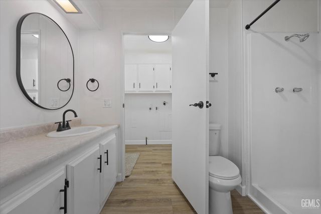 92 Cinnamon Lane, Bakersfield, CA 93308