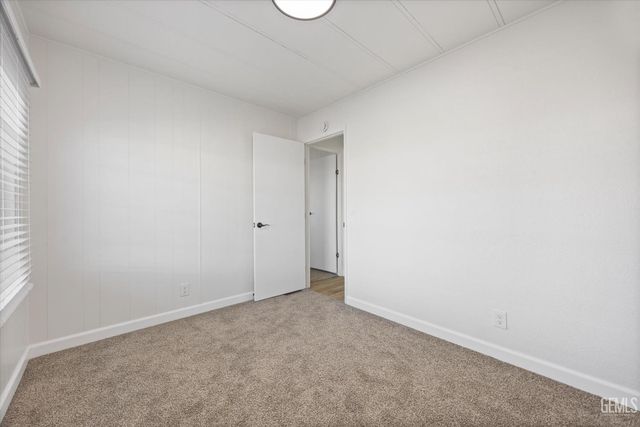 92 Cinnamon Lane, Bakersfield, CA 93308