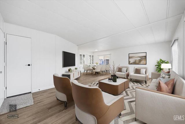 92 Cinnamon Lane, Bakersfield, CA 93308