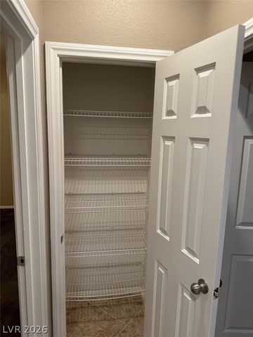 11929 KINGFISHER DAISY Court, Las Vegas, NV 89138