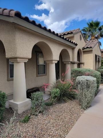 11929 KINGFISHER DAISY Court, Las Vegas, NV 89138