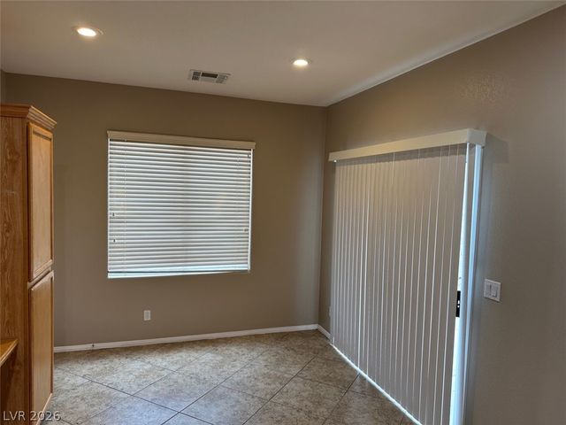 11929 KINGFISHER DAISY Court, Las Vegas, NV 89138