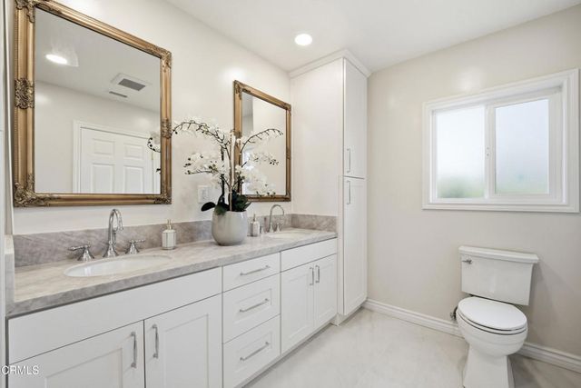960 Crestview Drive, Pasadena, CA 91107
