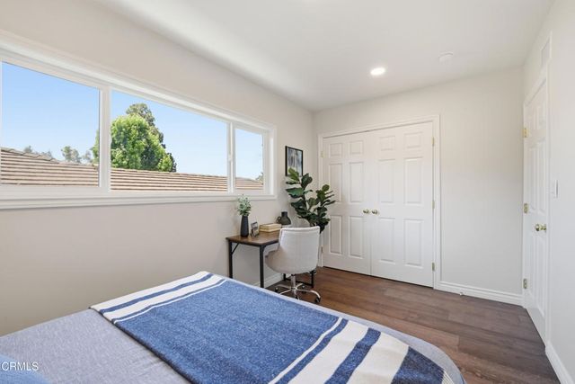 960 Crestview Drive, Pasadena, CA 91107