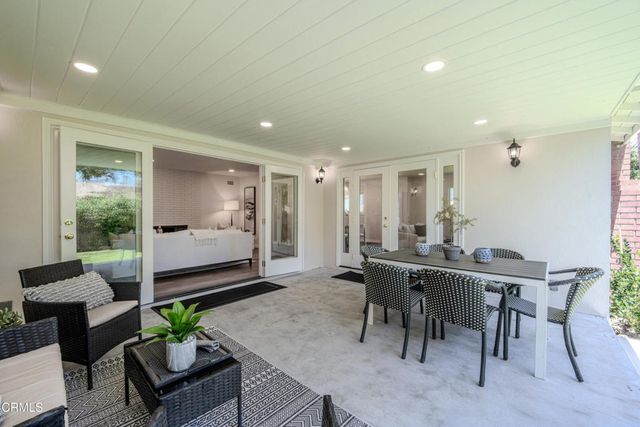 960 Crestview Drive, Pasadena, CA 91107