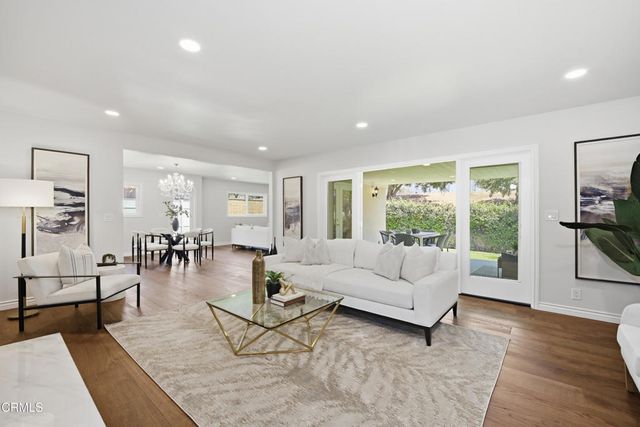 960 Crestview Drive, Pasadena, CA 91107