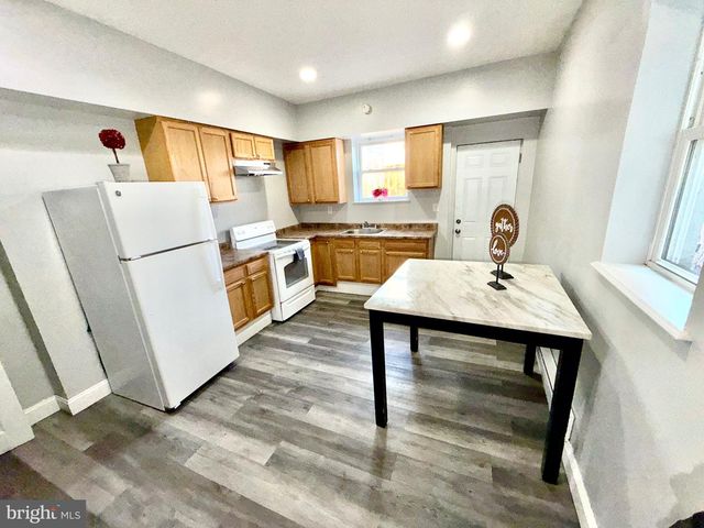 3063 N FRONT ST, Philadelphia, PA 19133