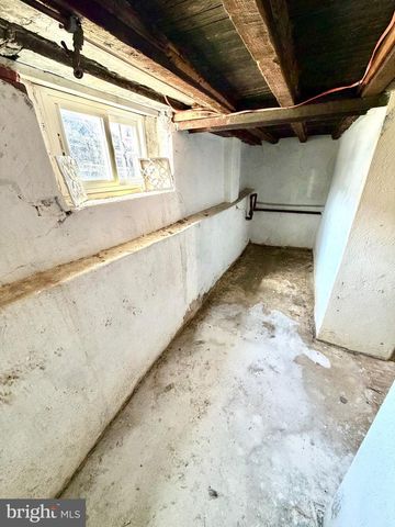 3063 N FRONT ST, Philadelphia, PA 19133