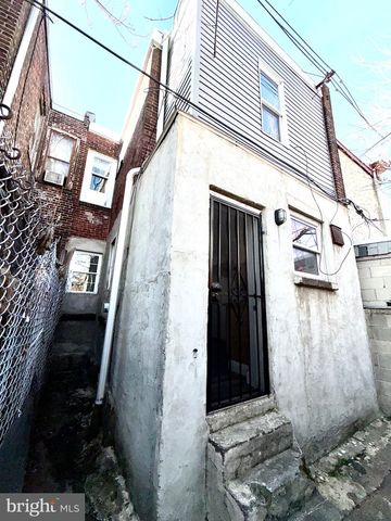 3063 N FRONT ST, Philadelphia, PA 19133