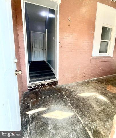 3063 N FRONT ST, Philadelphia, PA 19133