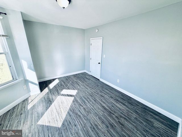 3063 N FRONT ST, Philadelphia, PA 19133