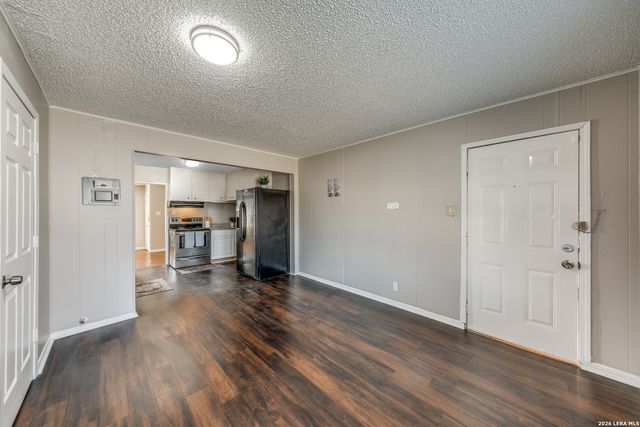 2307 Basse, San Antonio, TX 78213