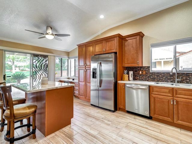 9187 Oakmount Boulevard, Desert Hot Springs, CA 92240