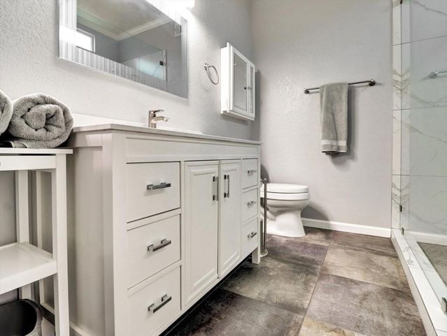 9187 Oakmount Boulevard, Desert Hot Springs, CA 92240