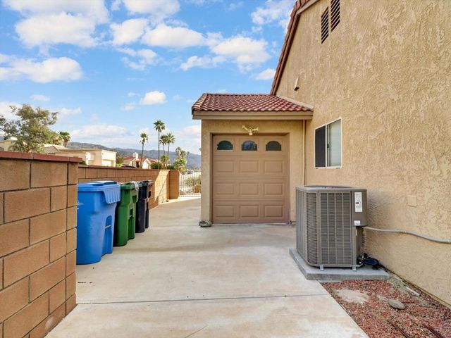 9187 Oakmount Boulevard, Desert Hot Springs, CA 92240